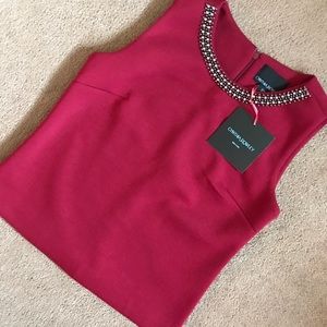 Sleeveless red crop top